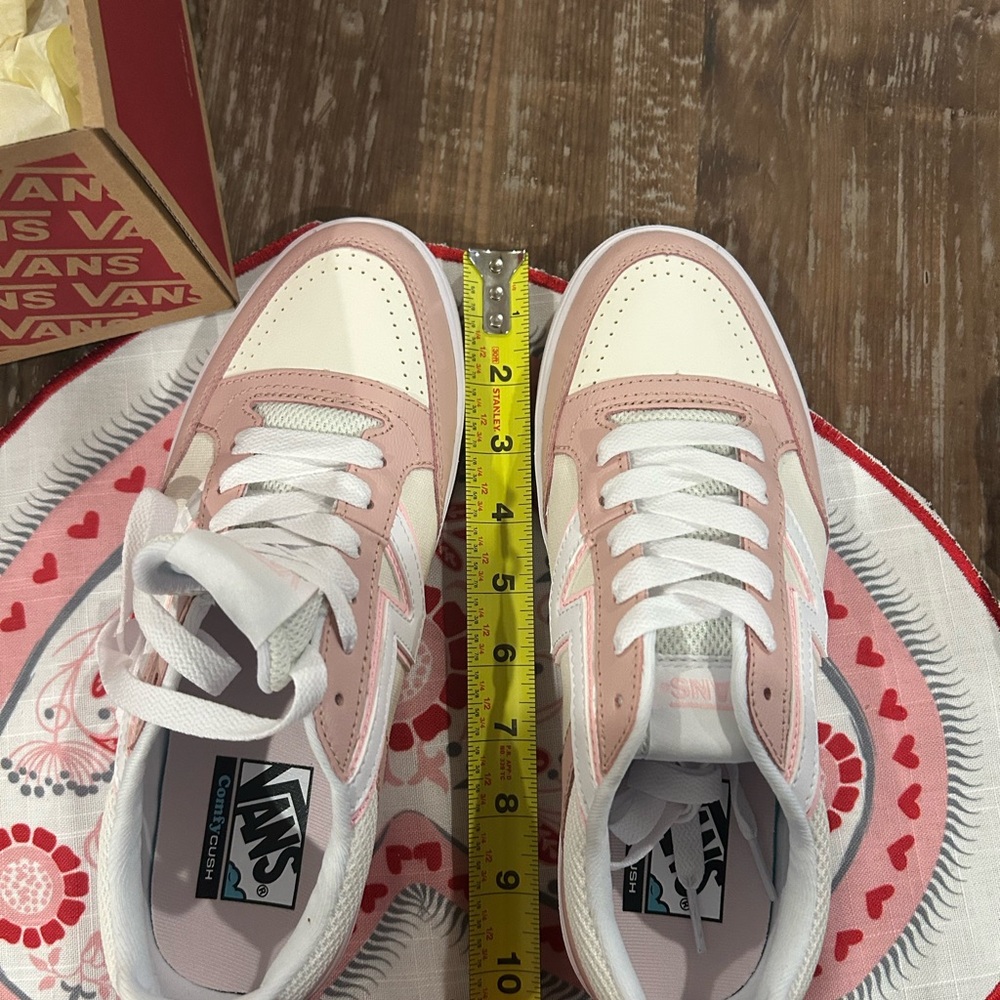 Vans Lowland 2.0 new in box retro 80’s look - Picture 10 of 15